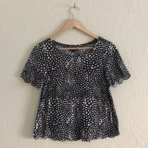 Top shop Spotted Scalloped Tee Sz 4